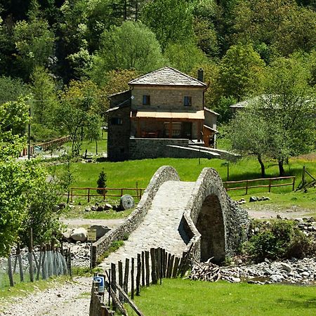 Mulino Marghen - Restored Watermill - Accomodation And Retreat Center Zeri エクステリア 写真