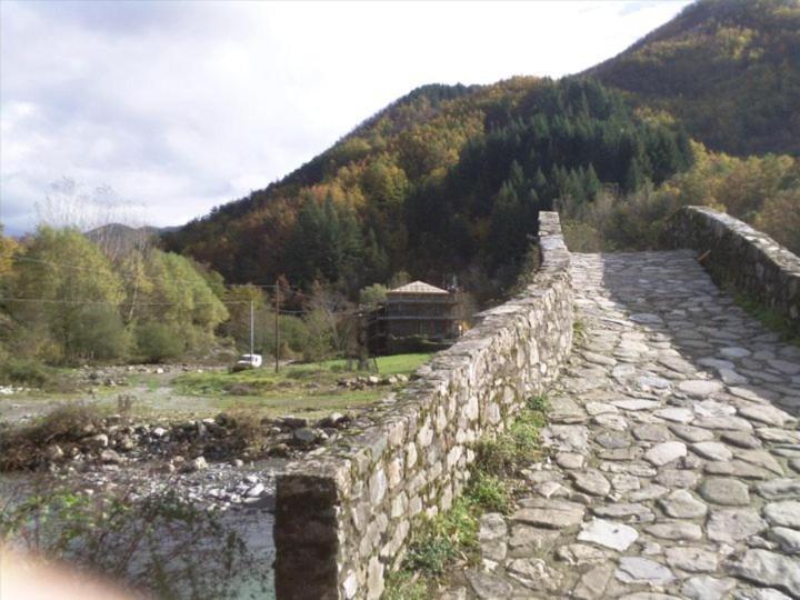 Mulino Marghen - Restored Watermill - Accomodation And Retreat Center Zeri エクステリア 写真