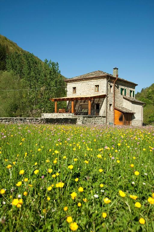 Mulino Marghen - Restored Watermill - Accomodation And Retreat Center Zeri エクステリア 写真