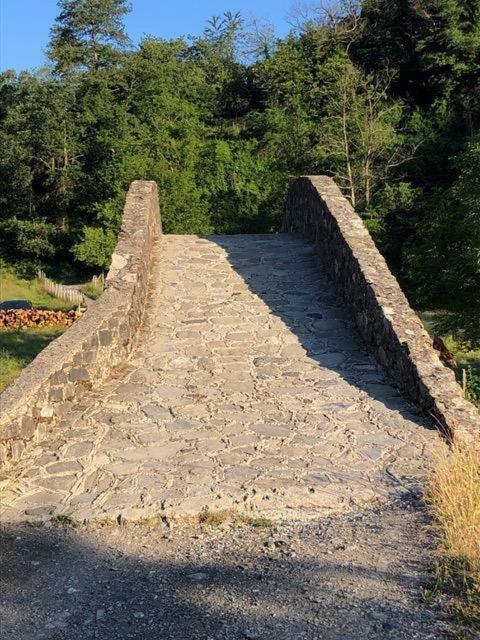 Mulino Marghen - Restored Watermill - Accomodation And Retreat Center Zeri エクステリア 写真